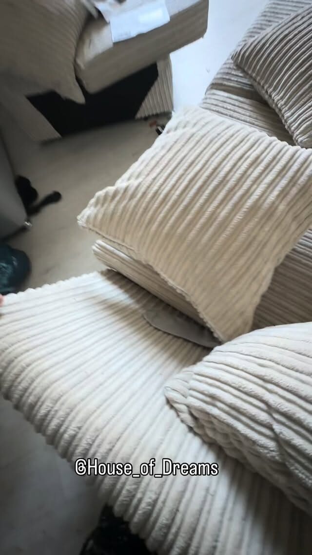 Instagram post from house_of_dreamsuk. This post is in position 5.